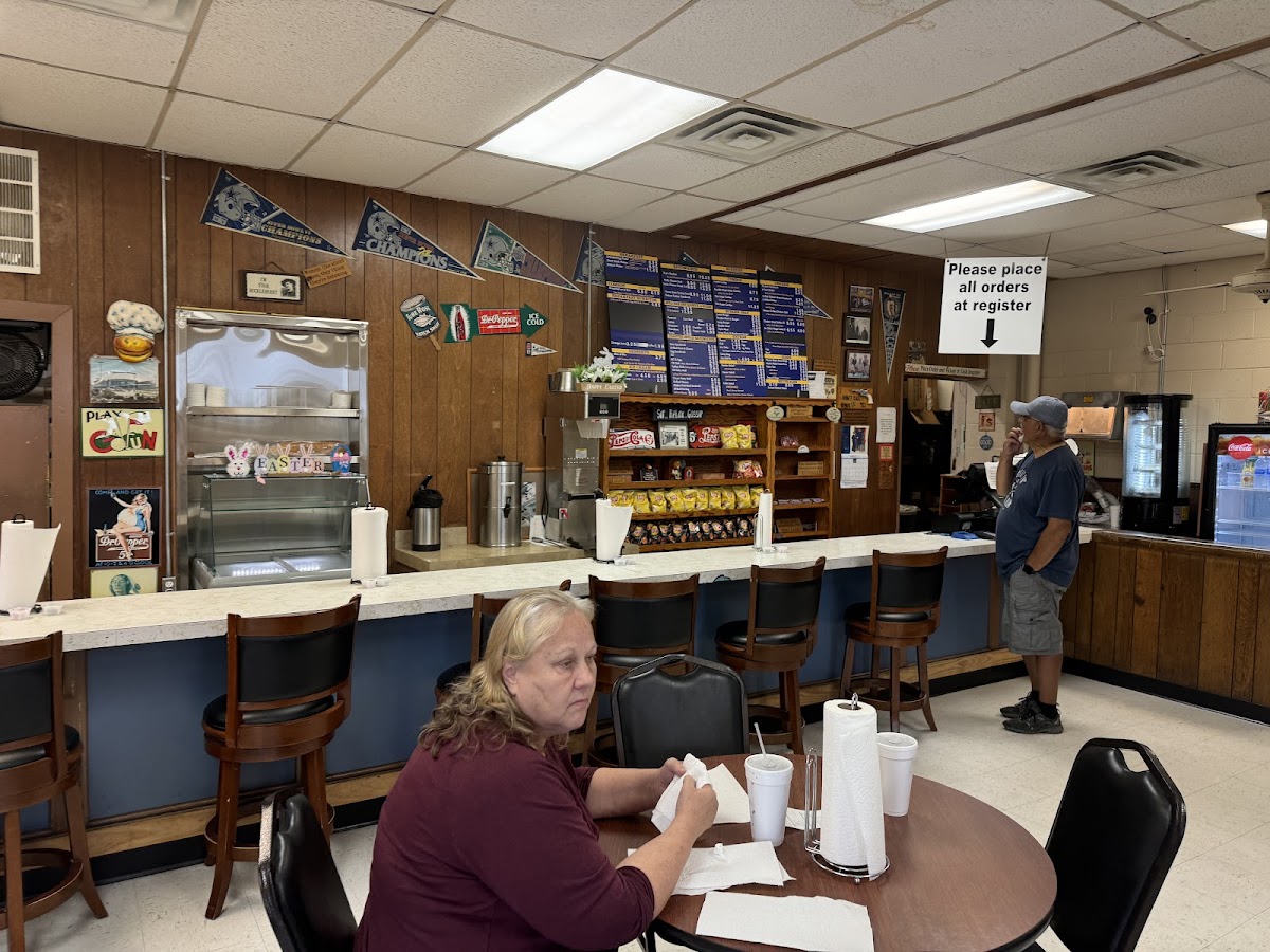 C B's Sandwich Shop